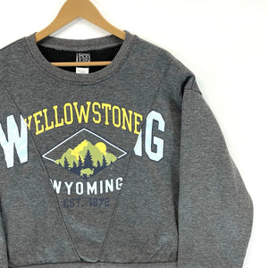 Modern Reconstructed Women's Sweater Yellowstone Wyoming Souvenir Gray Size L