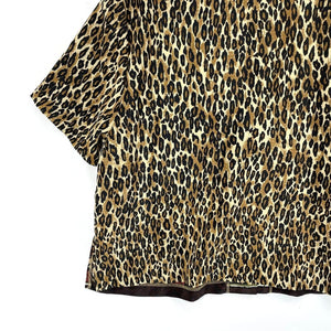 Two Twenty Women's Button Up Blouse Leopard Tribal Tropical Vtg Brown Size XL