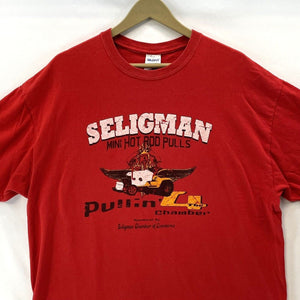 Gildan Men's Souvenir T Shirt Mini Hot Rod Pulls Seligman MO Red Size XL