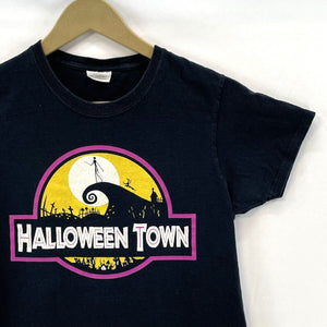 Gildan Women's Graphic T Shirt Halloween Town Disney TV Movie Black Size S