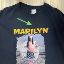 Marilyn Manson Graphic Tee Shirt USA Flag Skirt Rock On Vintage Y2K Size XL