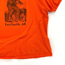 Gildan Men's T Shirt Suzie Q's Fort Smith AR Souvenir Bright Orange Size XL