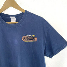 Gildan Men's Graphic T Shirt Sunbird Mountain Grill Colorado Springs Blue Size L