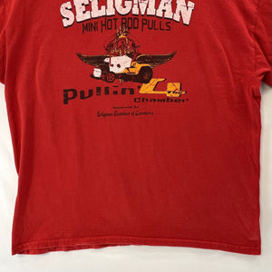 Gildan Men's Souvenir T Shirt Mini Hot Rod Pulls Seligman MO Red Size XL